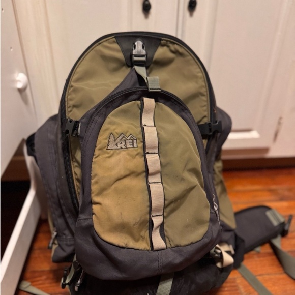 REI ALPINE backpack travel Europe backpacking hiking forest green - Picture 4 of 5